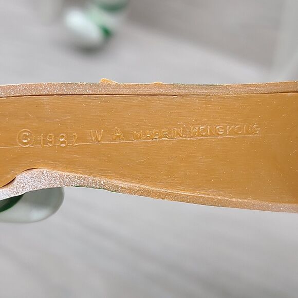 Vintage 1982 Holiday Bear Christmas Stocking Hanger Candy Cane Scarf Set of 2 - Picture 5 of 5